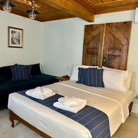 Midgard Aparthotel
