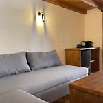 Aparthotel Midgard 4*